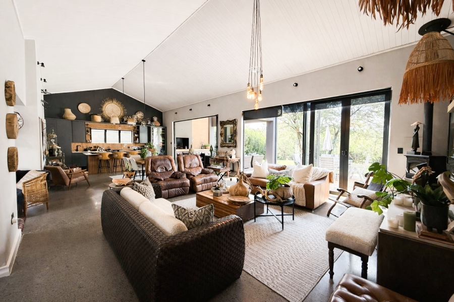 3 Bedroom Property for Sale in Meerhof North West